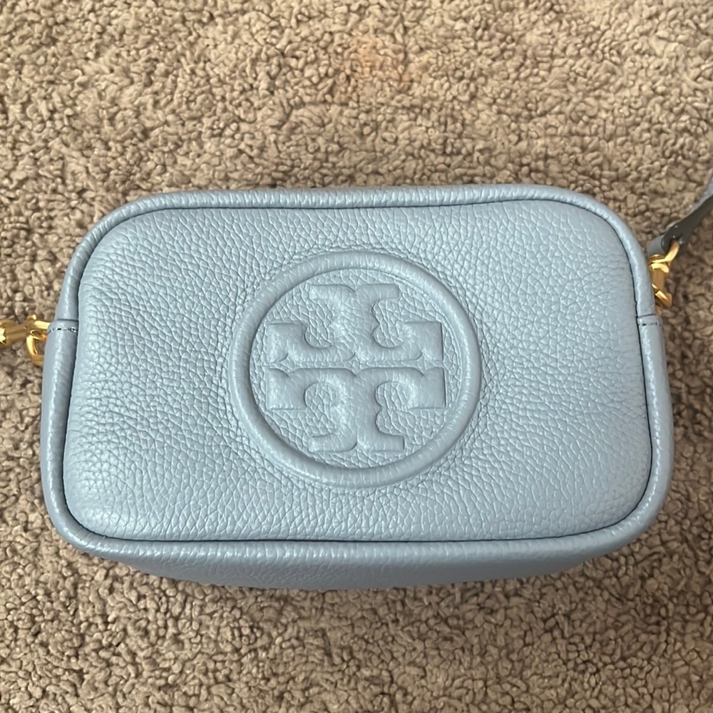 Tory Burch mini camera bag in light blue / EUC/Offers Welcome